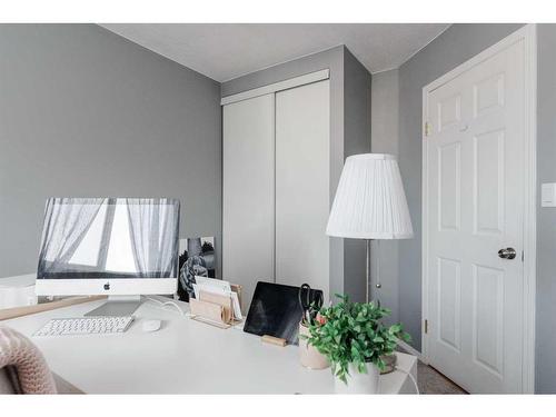 251 Atkinson Lane, Fort Mcmurray, AB - Indoor Photo Showing Bedroom