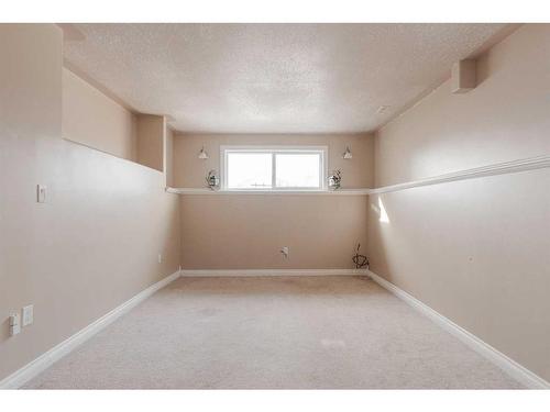 251 Atkinson Lane, Fort Mcmurray, AB - Indoor Photo Showing Other Room