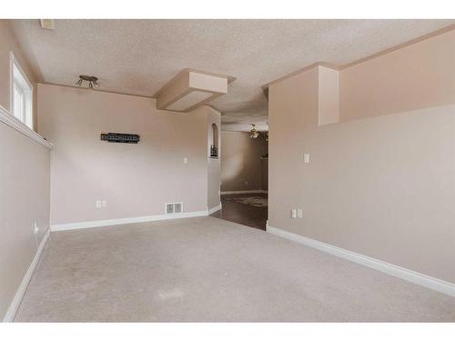 251 Atkinson Lane, Fort Mcmurray, AB - Indoor Photo Showing Other Room