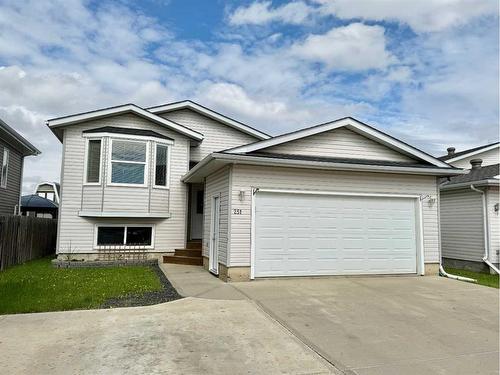 251 Atkinson Lane, Fort Mcmurray, AB - Outdoor