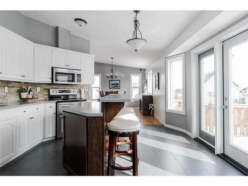 251 Atkinson Lane, Fort Mcmurray, AB - Indoor Photo Showing Kitchen