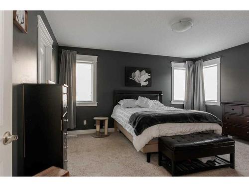 135 Crane Place, Fort Mcmurray, AB - Indoor Photo Showing Bedroom