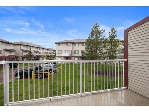 2-220 Swanson Crescent, Fort Mcmurray, AB - Outdoor With Exterior