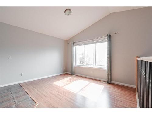 156 Fox Crescent, Fort Mcmurray, AB - Indoor Photo Showing Other Room