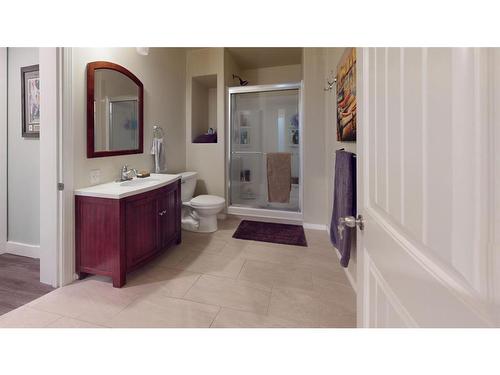 205 Elm Street, Fort Mcmurray, AB - Indoor Photo Showing Bathroom