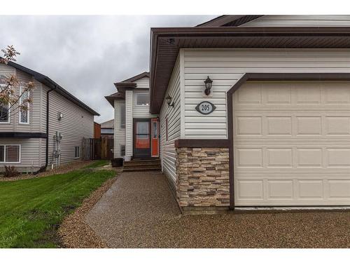 205 Elm Street, Fort Mcmurray, AB - Outdoor