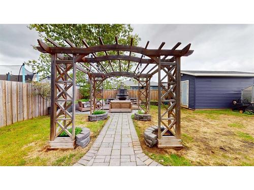 307 Berard Crescent, Fort Mcmurray, AB - Outdoor