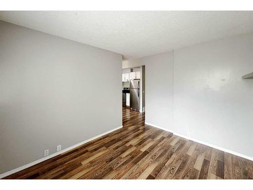 240 Windsor Drive, Fort Mcmurray, AB - Indoor Photo Showing Other Room