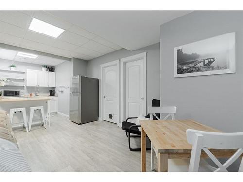 205 Fisher Crescent, Fort Mcmurray, AB - Indoor Photo Showing Dining Room