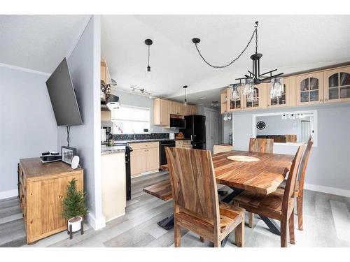 113 Cree Place, Fort Mcmurray, AB - Indoor Photo Showing Dining Room