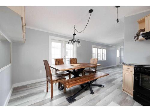 113 Cree Place, Fort Mcmurray, AB - Indoor Photo Showing Dining Room