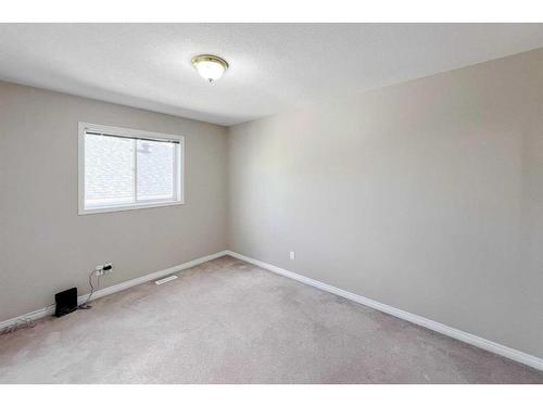 180 Bussieres Drive, Fort Mcmurray, AB - Indoor Photo Showing Other Room