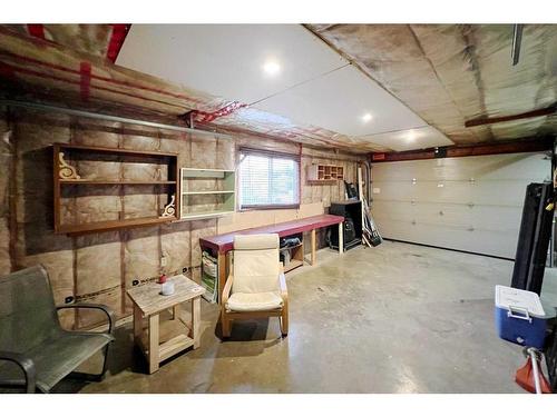 160 Wapiti Crescent, Fort Mcmurray, AB - Indoor Photo Showing Garage