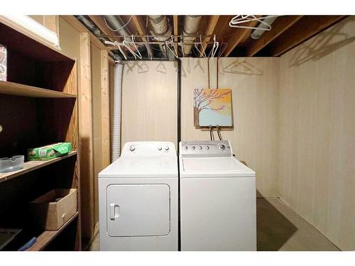 160 Wapiti Crescent, Fort Mcmurray, AB - Indoor Photo Showing Laundry Room