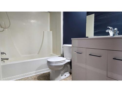 106 Wylie Place, Fort Mcmurray, AB - Indoor Photo Showing Bathroom