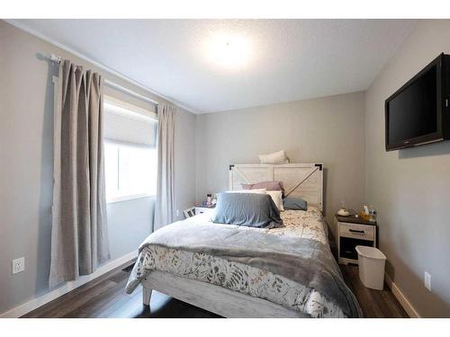 256 Shady Lane, Rural Athabasca County, AB - Indoor Photo Showing Bedroom