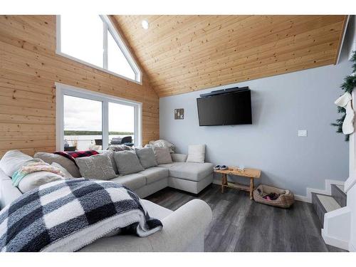 256 Shady Lane, Rural Athabasca County, AB - Indoor Photo Showing Living Room