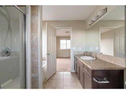 292 Starling Street, Fort Mcmurray, AB - Indoor Photo Showing Bathroom