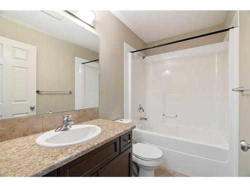 292 Starling Street, Fort Mcmurray, AB - Indoor Photo Showing Bathroom