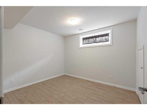 292 Starling Street, Fort Mcmurray, AB - Indoor Photo Showing Other Room