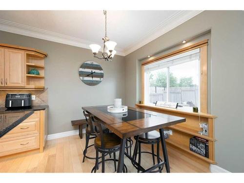 143 Laffont Way, Fort Mcmurray, AB - Indoor Photo Showing Dining Room