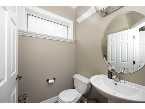 143 Laffont Way, Fort Mcmurray, AB - Indoor Photo Showing Bathroom