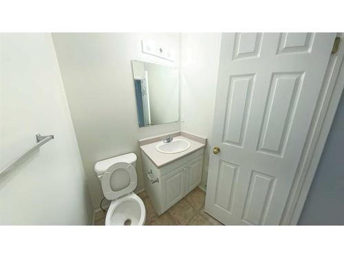 275 Mustang Road, Fort Mcmurray, AB - Indoor Photo Showing Bathroom