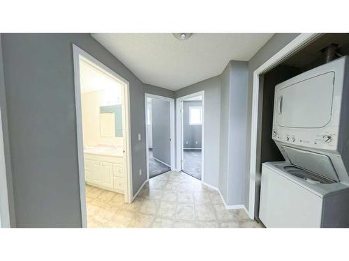 275 Mustang Road, Fort Mcmurray, AB - Indoor Photo Showing Laundry Room