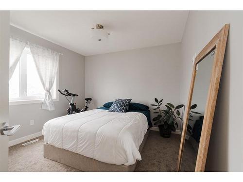 187 Prospect Drive, Fort Mcmurray, AB - Indoor Photo Showing Bedroom