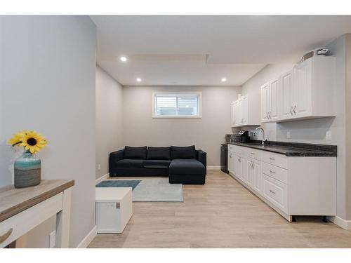 187 Prospect Drive, Fort Mcmurray, AB - Indoor