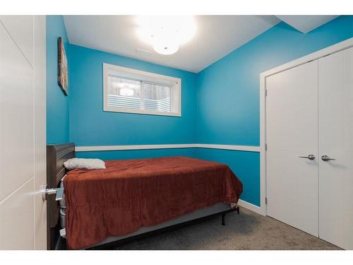 187 Prospect Drive, Fort Mcmurray, AB - Indoor Photo Showing Bedroom