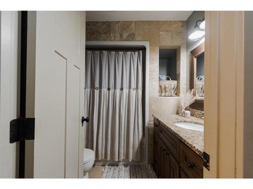721 Timberline Drive, Fort Mcmurray, AB - Indoor Photo Showing Bathroom