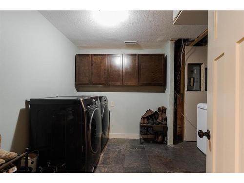 721 Timberline Drive, Fort Mcmurray, AB - Indoor Photo Showing Laundry Room