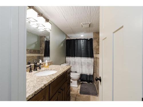 721 Timberline Drive, Fort Mcmurray, AB - Indoor Photo Showing Bathroom