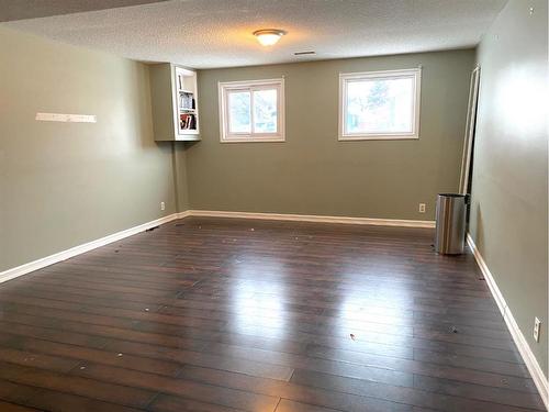 142 Caldwell Crescent, Fort Mcmurray, AB - Indoor Photo Showing Other Room