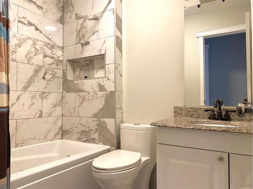 142 Caldwell Crescent, Fort Mcmurray, AB - Indoor Photo Showing Bathroom