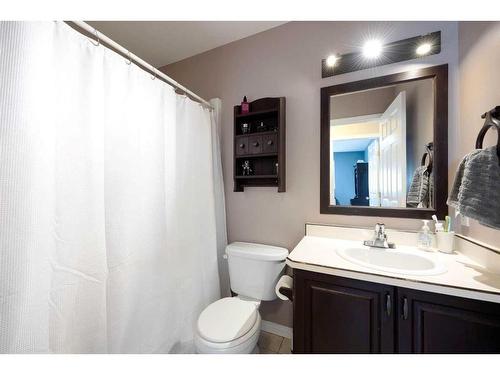 140 Waniandy Way, Fort Mcmurray, AB - Indoor Photo Showing Bathroom