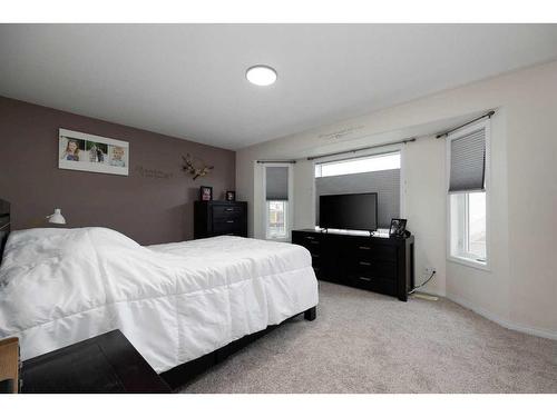 140 Waniandy Way, Fort Mcmurray, AB - Indoor Photo Showing Bedroom