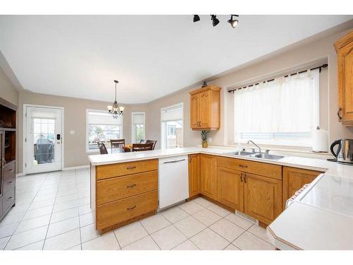 140 Waniandy Way, Fort Mcmurray, AB - Indoor Photo Showing Kitchen With Double Sink