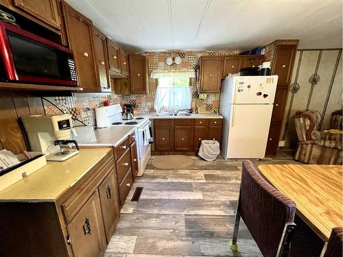 229-63303 867 Highway, Rural Lac La Biche County, AB - Indoor Photo Showing Kitchen