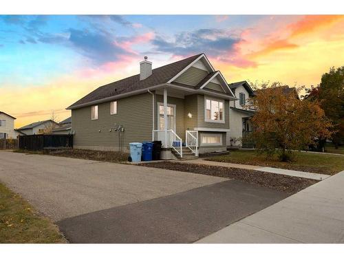 357 Diefenbaker Drive, Fort Mcmurray, AB - Outdoor