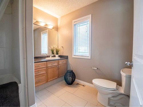 129 Paulson Street, Fort Mcmurray, AB - Indoor Photo Showing Bathroom