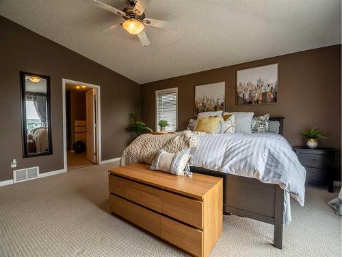 129 Paulson Street, Fort Mcmurray, AB - Indoor Photo Showing Bedroom