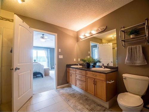 129 Paulson Street, Fort Mcmurray, AB - Indoor Photo Showing Bathroom