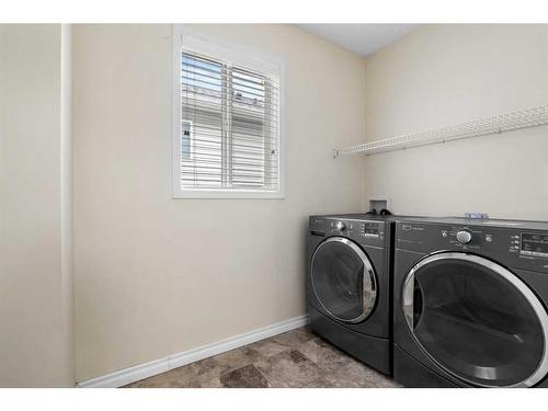 112 Brebeuf Crescent, Fort Mcmurray, AB - Indoor Photo Showing Laundry Room