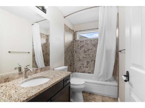 112 Brebeuf Crescent, Fort Mcmurray, AB - Indoor Photo Showing Bathroom