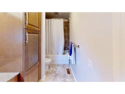229 Athabasca Avenue, Fort Mcmurray, AB - Indoor Photo Showing Bathroom