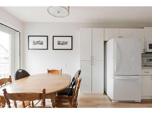 573 Timberline Drive, Fort Mcmurray, AB - Indoor Photo Showing Dining Room