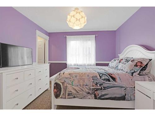 635 Heritage Drive, Fort Mcmurray, AB - Indoor Photo Showing Bedroom