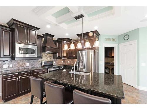 635 Heritage Drive, Fort Mcmurray, AB - Indoor Photo Showing Kitchen With Upgraded Kitchen